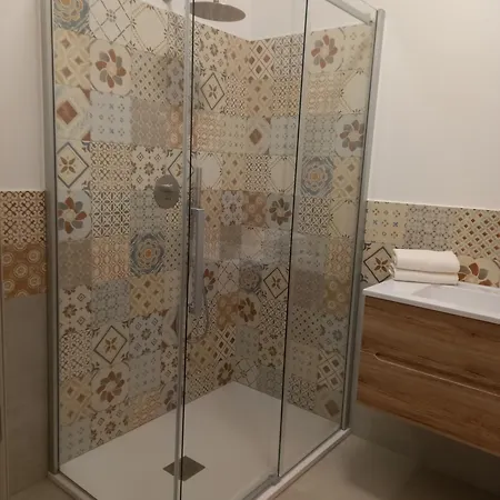 Av Pensjonat Pozzallo